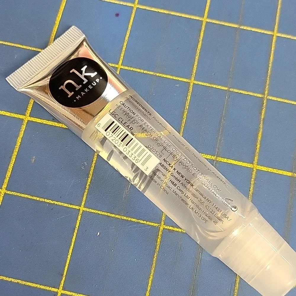 Nicka K Clear Lip Gel with Vitamin E New